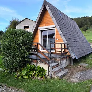 Petit Avec Terrasse Chalet